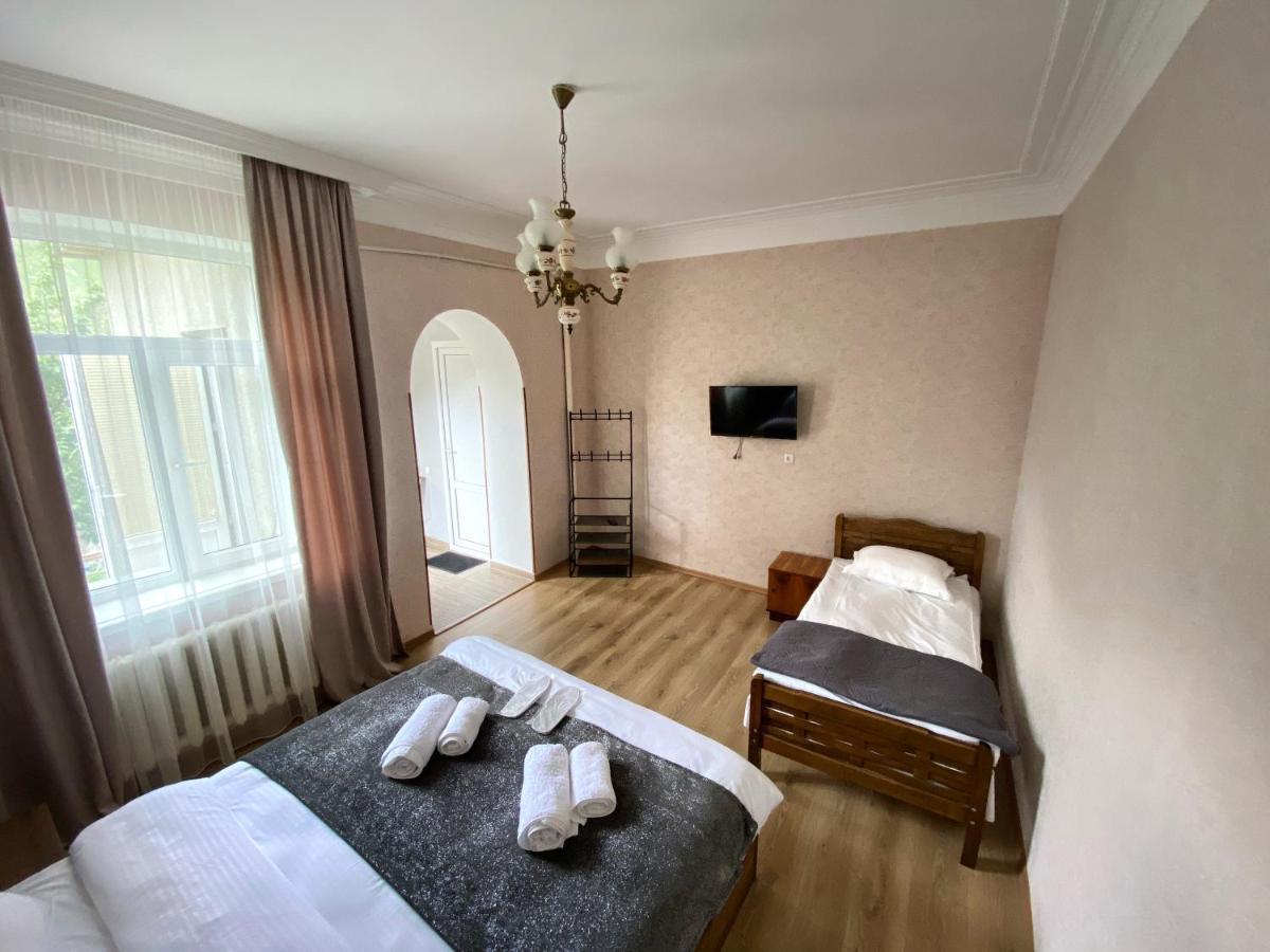 Dato Khetaguri Apartment Степанцмінда Екстер'єр фото
